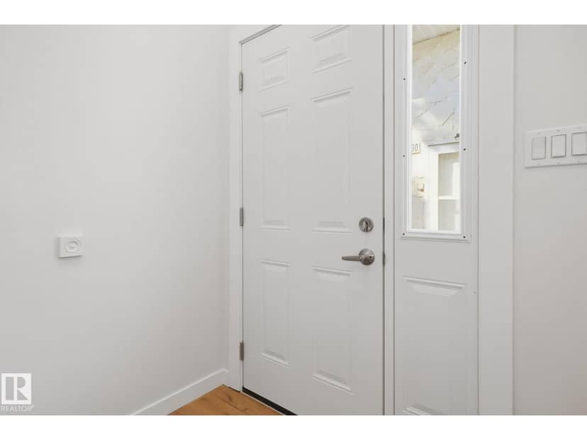 8928 D 144 AV NW, Edmonton, photo 6