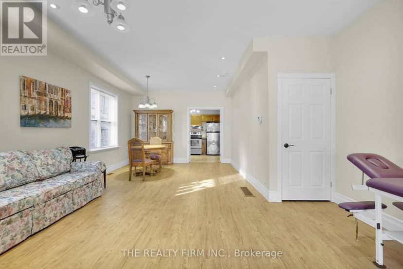 924 Princess Avenue, London East, photo 8