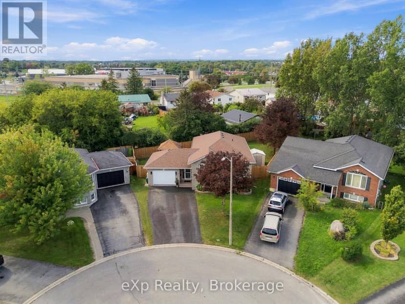 10 Christopher Court — photo 36 of 40
