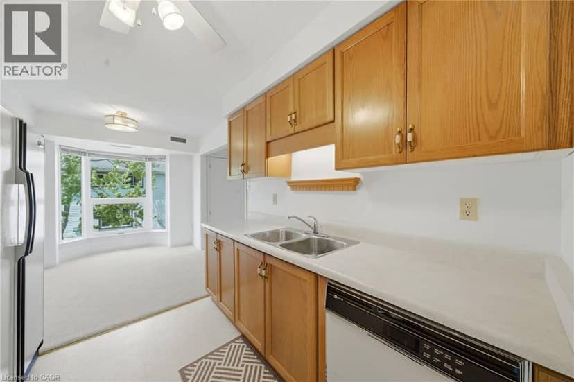 416 LIMERIDGE Road E Unit# 303 — photo 12 of 40