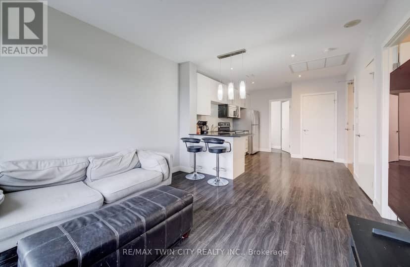 1304 - 1 Victoria Street S — photo 11 of 34