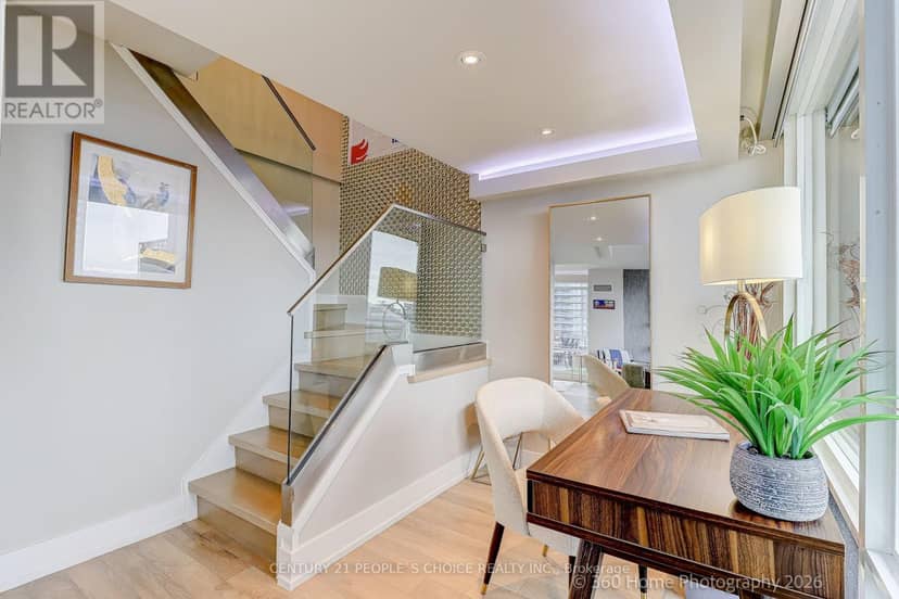 PH5201 - 25 Telegram Mews — photo 20 of 33