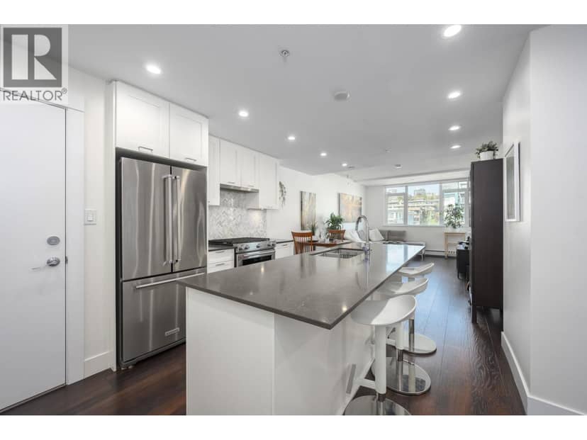 504 131 E 3RD STREET, North Vancouver