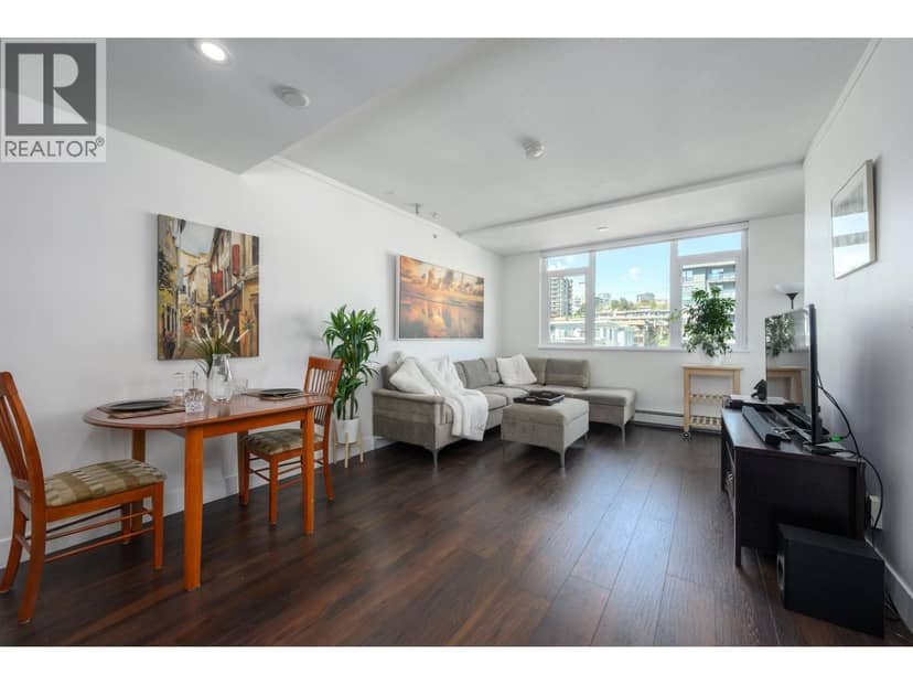 504 131 E 3RD STREET, North Vancouver, photo 2