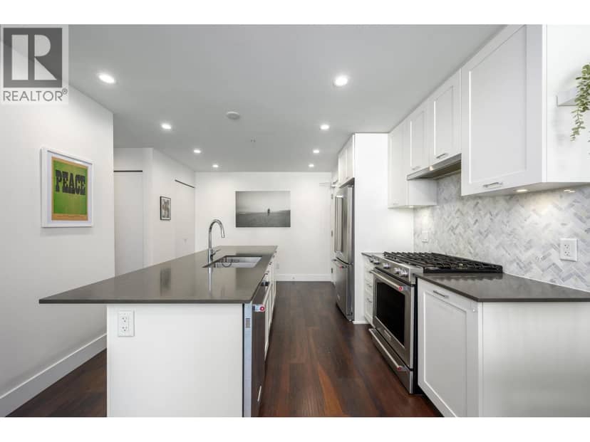 504 131 E 3RD STREET, North Vancouver, photo 8