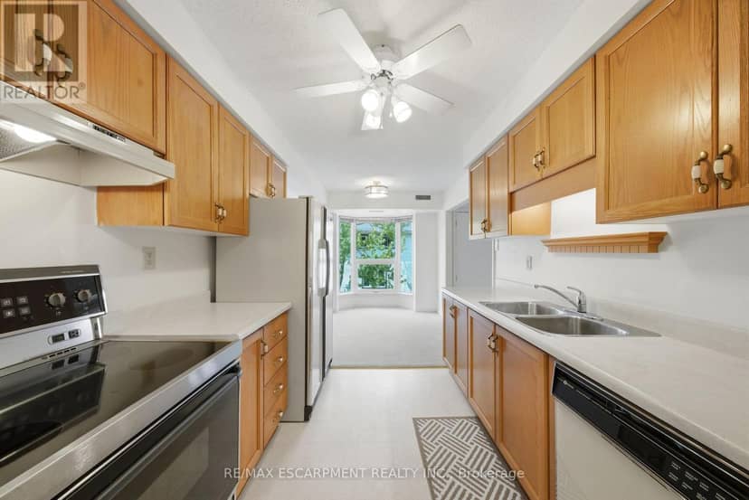 303 - 416 Limeridge Road E — photo 11 of 40