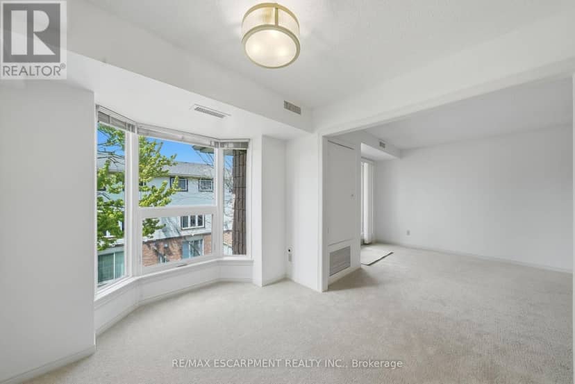 303 - 416 Limeridge Road E — photo 15 of 40