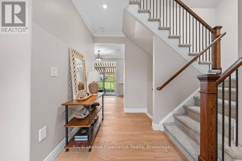 20 Gracefield Lane — photo 7 of 40