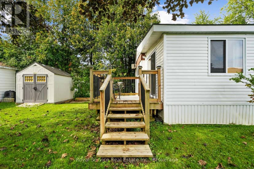 204 Lynn Crescent — photo 40 of 40