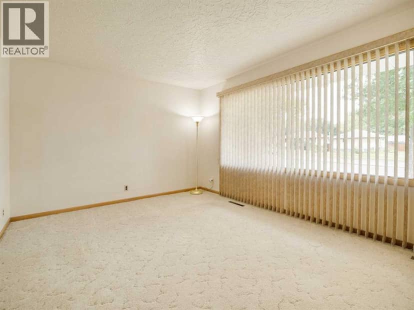 824 Stafford Drive N, Lethbridge, photo 5