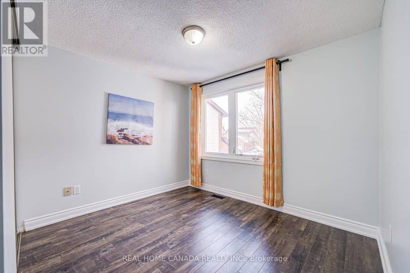 21 Hallen Road — photo 18 of 40
