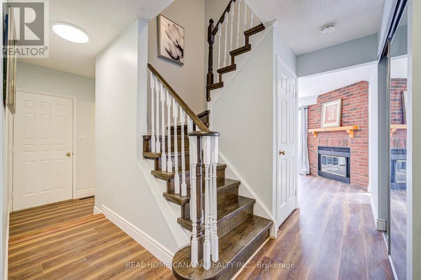 21 Hallen Road, Brampton, photo 3