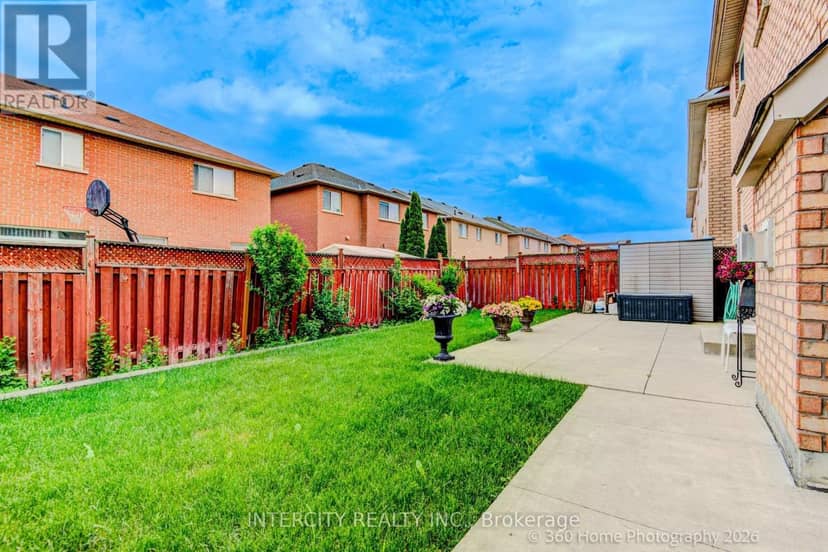 27 Modesto Crescent — photo 27 of 28