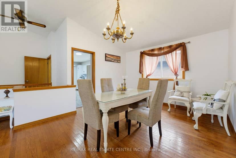 35 Windy Ridge Drive — photo 12 of 39