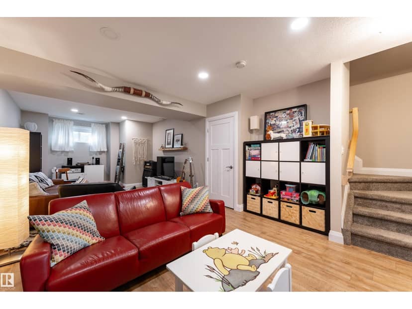 8340 79 AV NW — photo 36 of 40