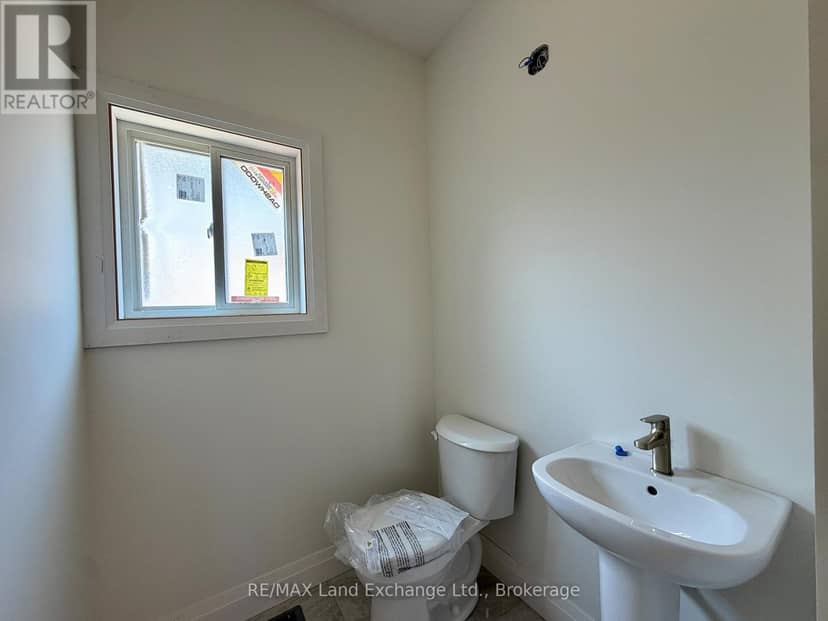 382 Frances Street — photo 11 of 19