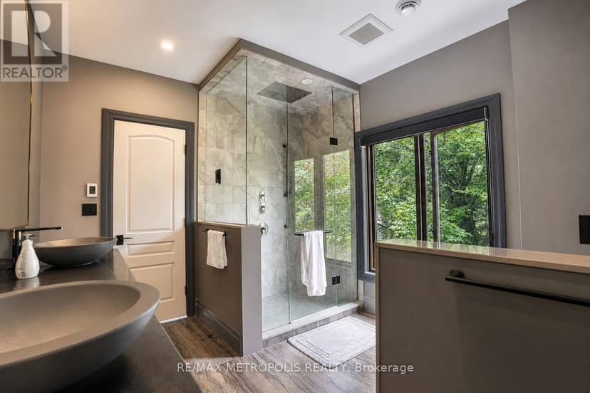 1175 Derry Road — photo 27 of 40