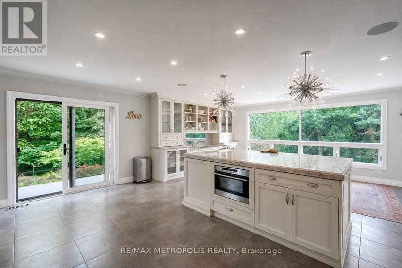 1175 Derry Road — photo 9 of 40