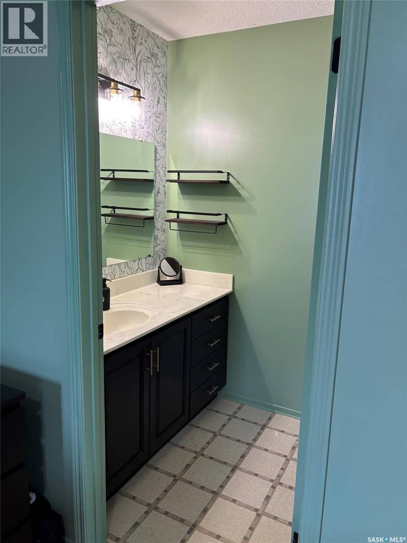414 Darlington STREET E — photo 14 of 34
