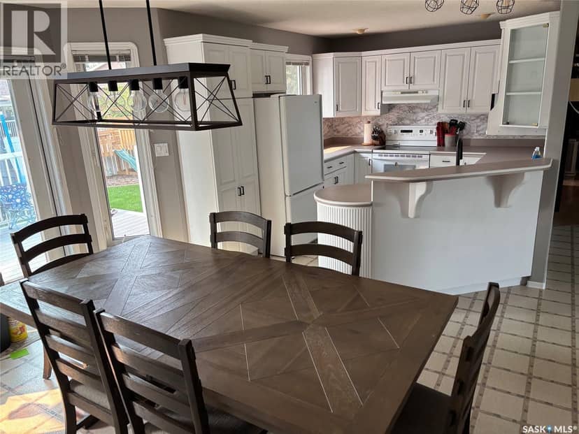 414 Darlington STREET E — photo 8 of 34