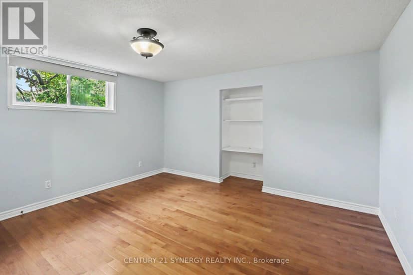 2452 Colonial Road — photo 27 of 34