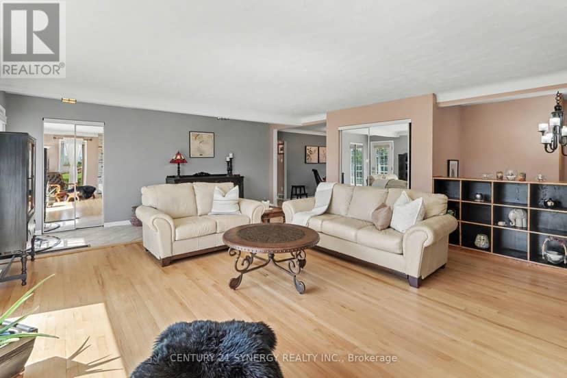 2452 Colonial Road — photo 6 of 34
