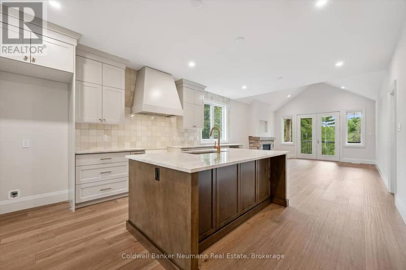 18 Driscoll Street — photo 4 of 13