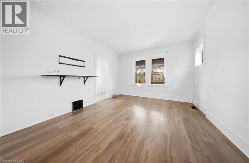 1082 CANNON Street E — photo 5 of 33