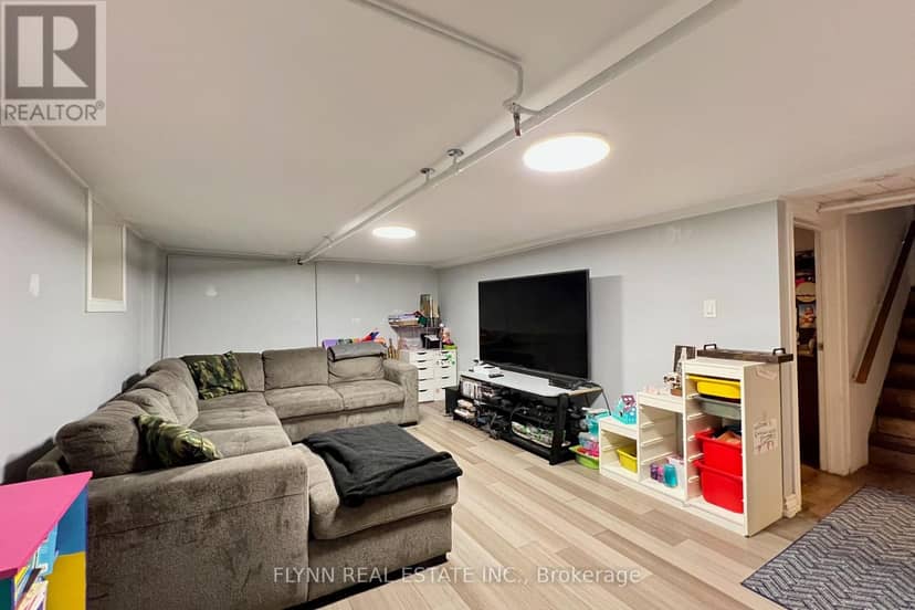438 Bell Street — photo 21 of 28