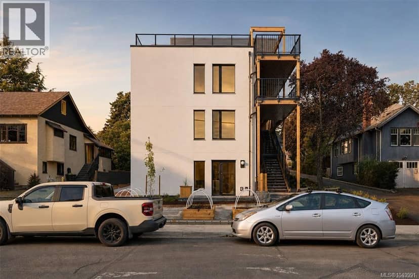 2 958 Wollaston St, Esquimalt
