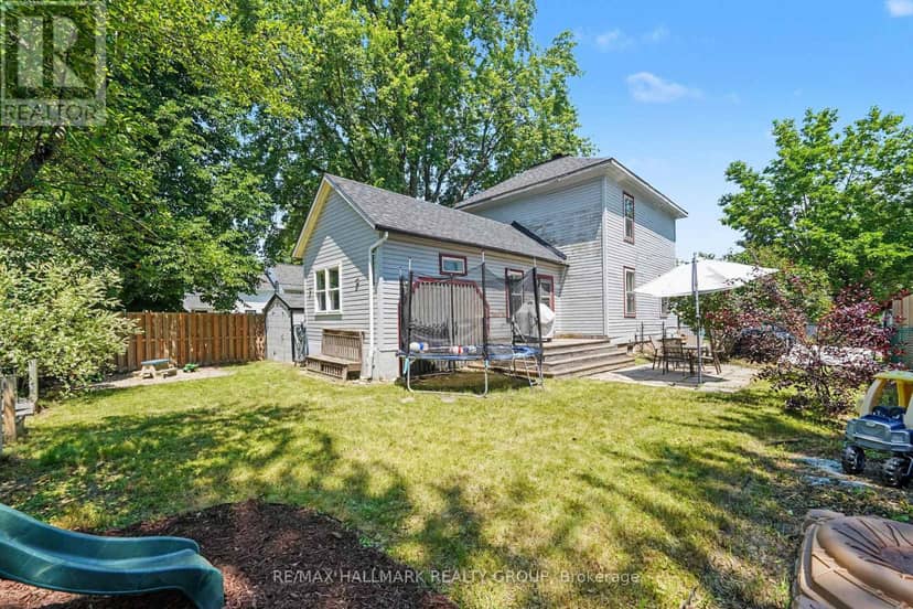 98 Drummond Street E — photo 40 of 40
