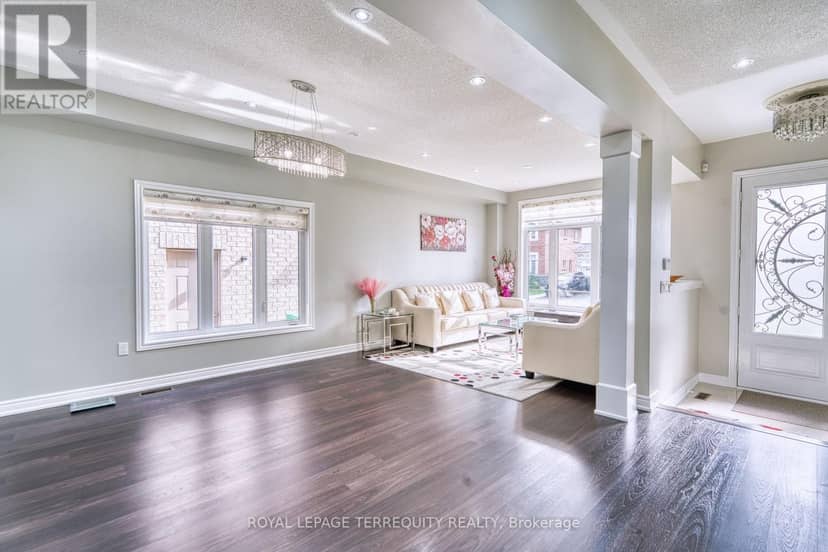 38 Rhapsody Crescent — photo 15 of 30