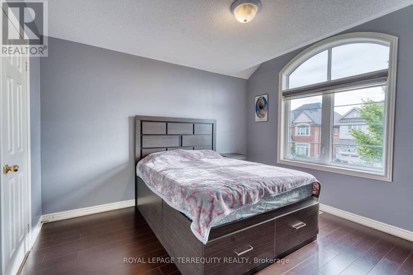 38 Rhapsody Crescent — photo 17 of 30