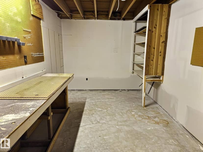 5122 46 AV — photo 22 of 24
