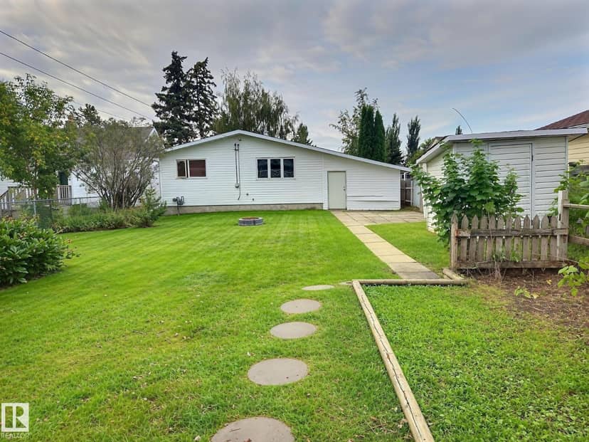 5122 46 AV — photo 24 of 24