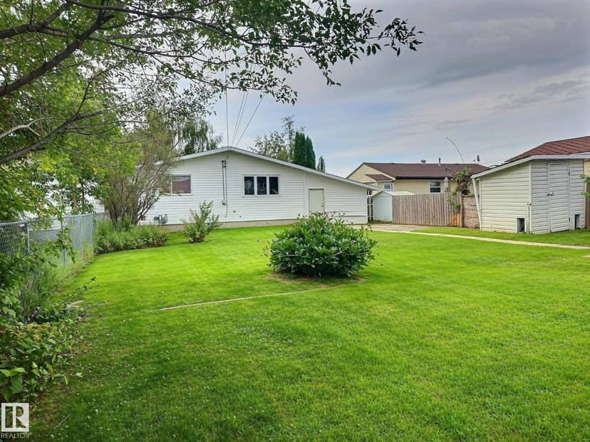 5122 46 AV — photo 23 of 24