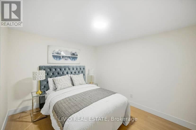 78 Cromwell Crescent — photo 19 of 34