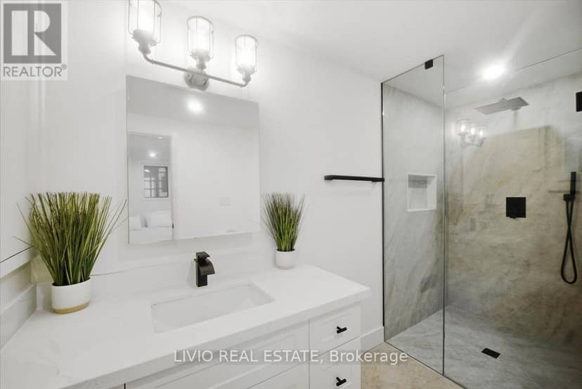 78 Cromwell Crescent — photo 29 of 34