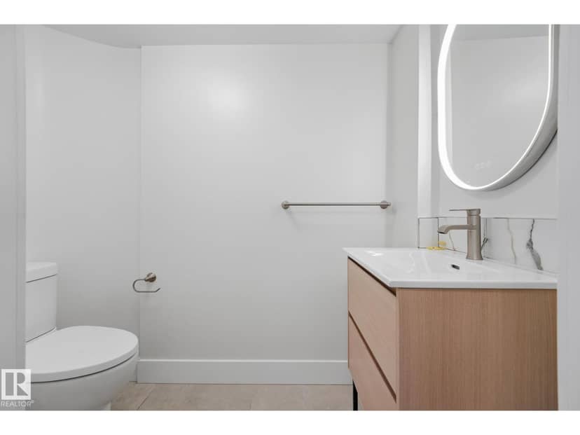 14214 87 AV NW — photo 19 of 40