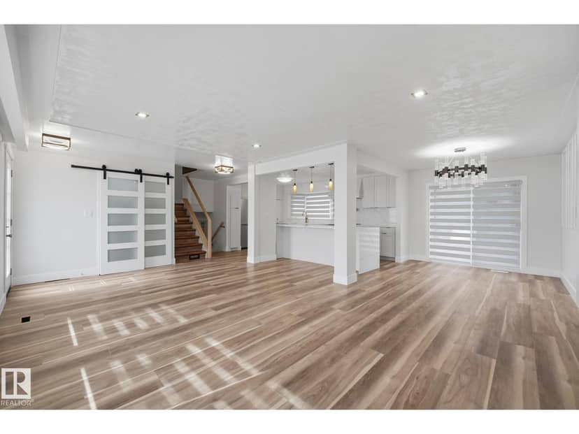 14214 87 AV NW — photo 15 of 40