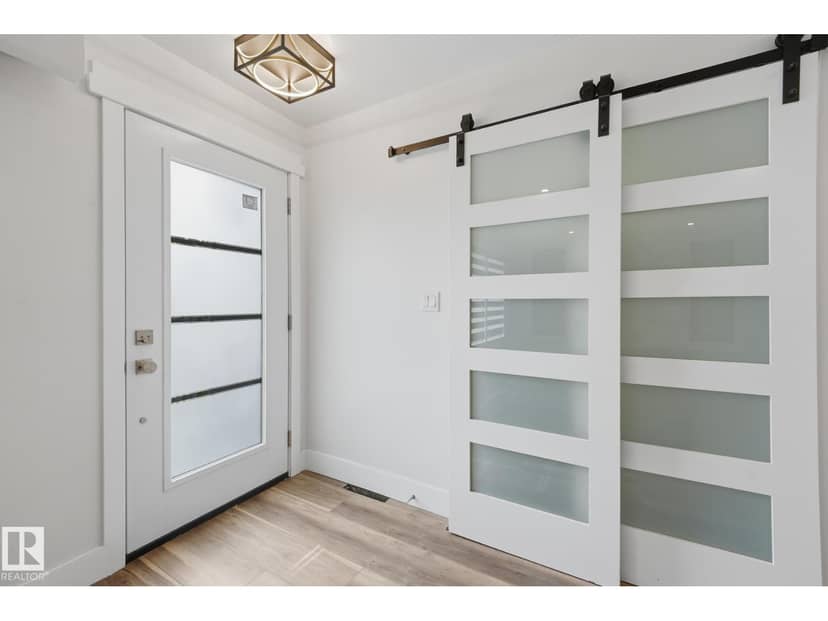 14214 87 AV NW — photo 12 of 40