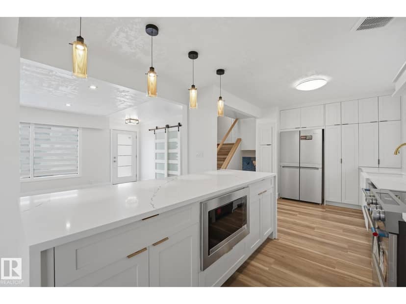 14214 87 AV NW, Edmonton, photo 3
