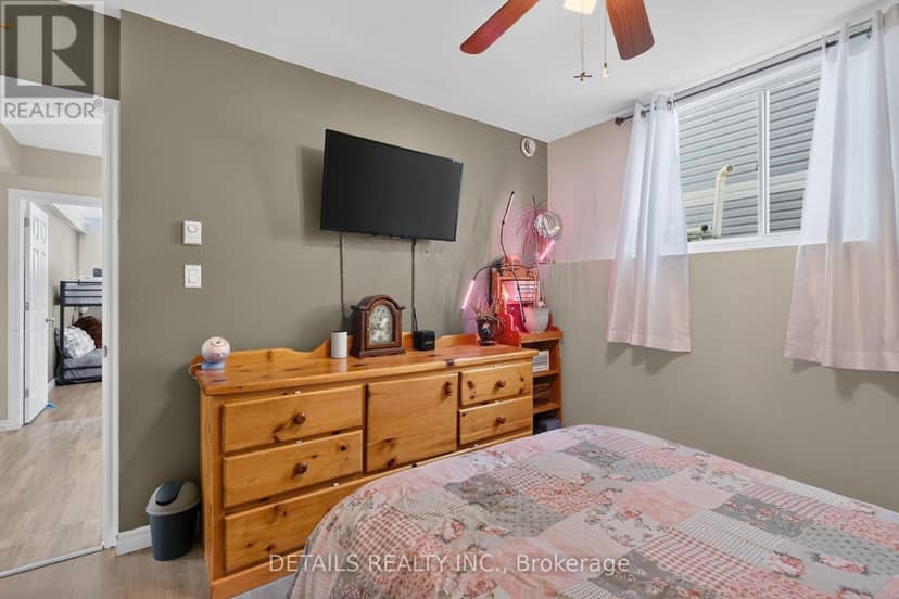 3C - 75 Lapointe Boulevard — photo 27 of 40