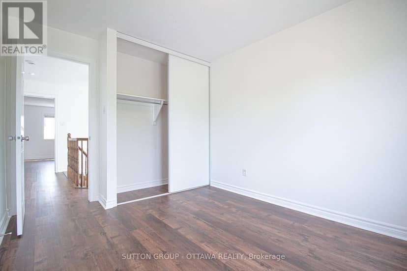 163 Silvermoon Crescent — photo 18 of 37
