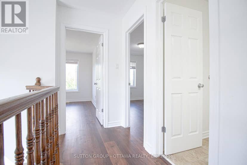 163 Silvermoon Crescent — photo 20 of 37