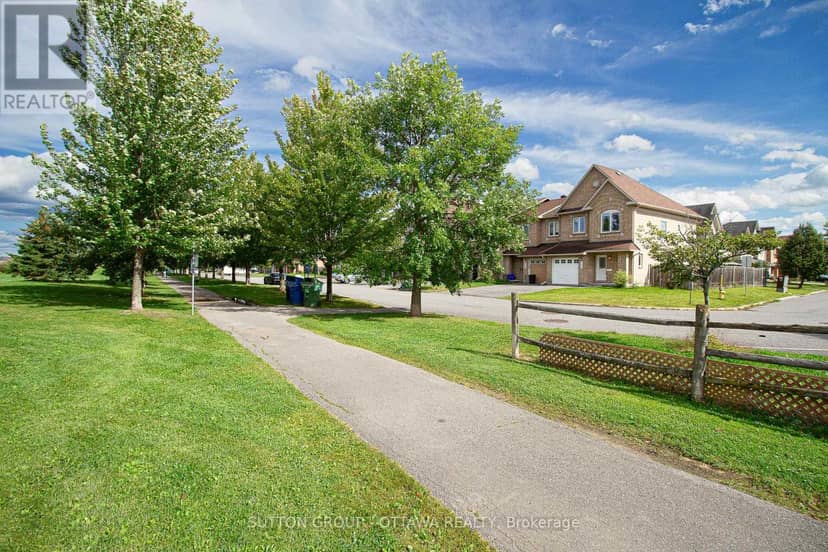 163 Silvermoon Crescent — photo 37 of 37