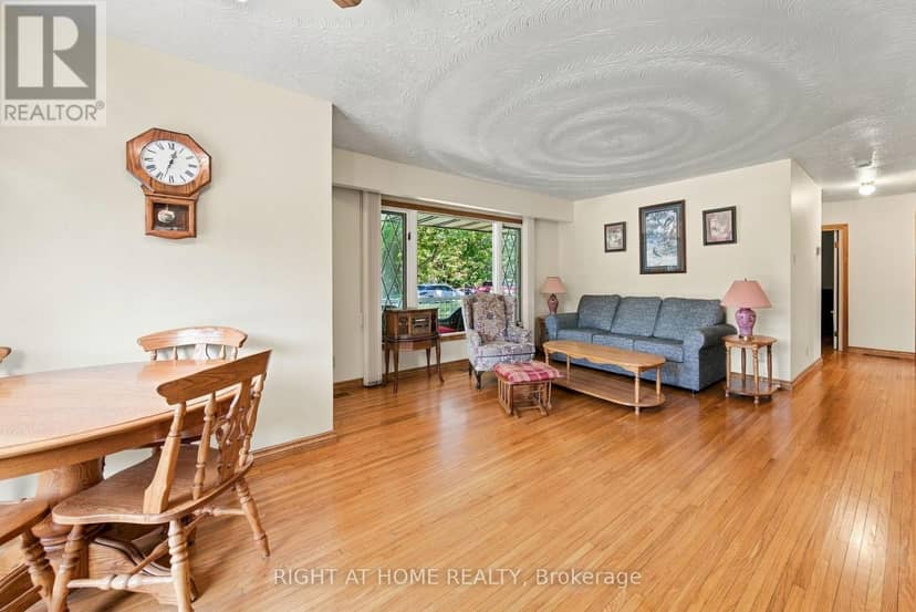 1013 Tay Point Road — photo 10 of 40