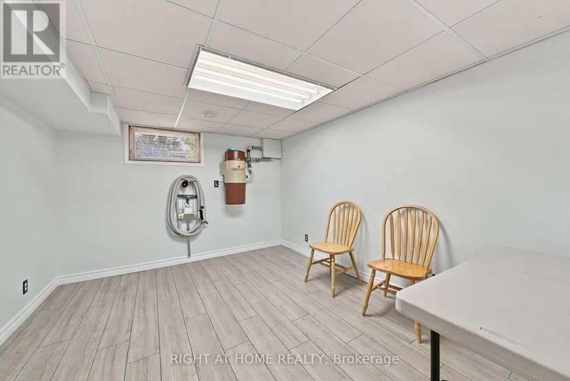 1013 Tay Point Road — photo 21 of 40