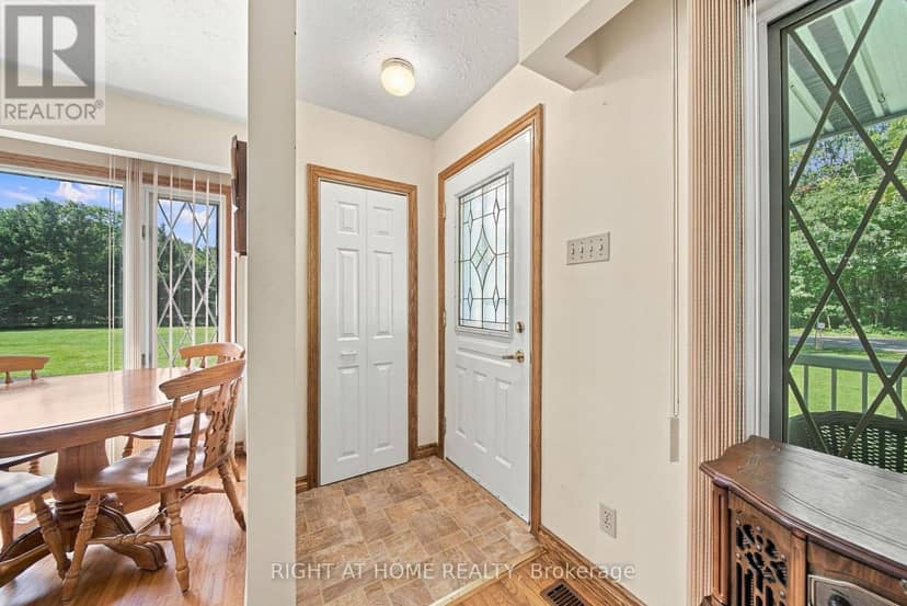1013 Tay Point Road — photo 3 of 40