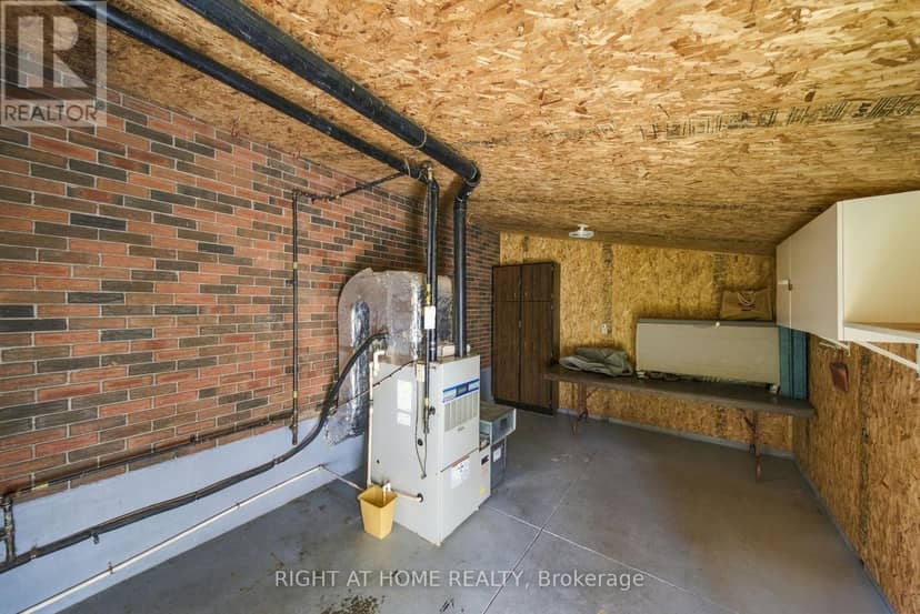 1013 Tay Point Road — photo 32 of 40